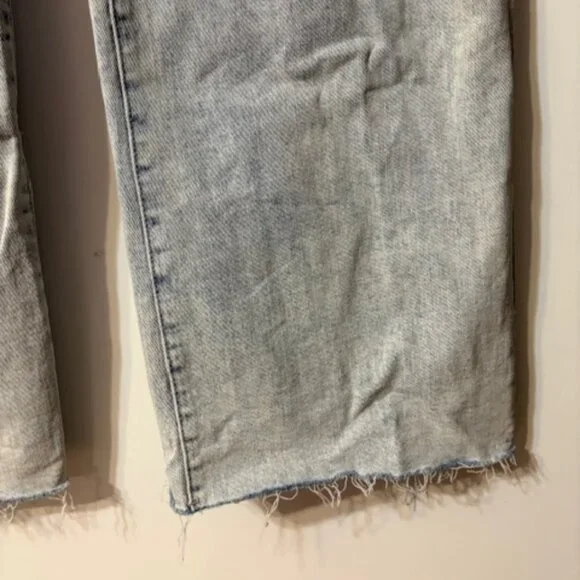 RISEN JEANS High Rise Distressed Knee, Relax Fit Flare Jean (13/31) Light Wash - Picture 3 of 10